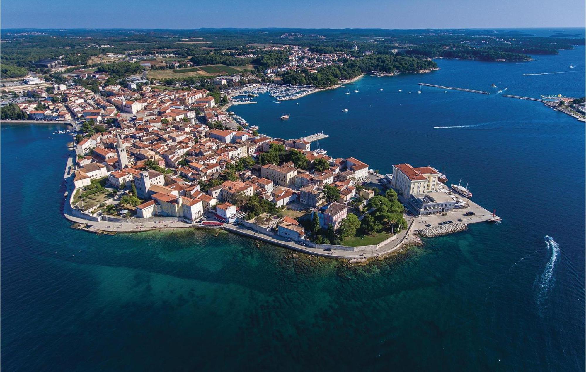 Cozy Apartment In Porec With Wifi Buitenkant foto